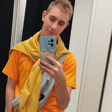 Толя, 21