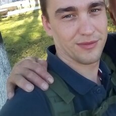 Тёма, 34