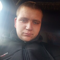 Толя, 21