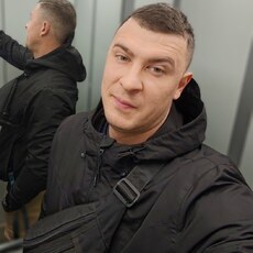 Макс, 36