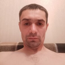 Тёма, 37