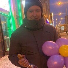 Валентин, 26