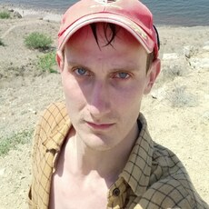 Валерий, 32
