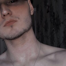 Слава, 23