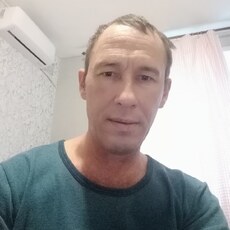 Михаил, 46