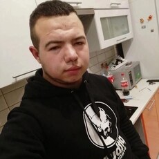 Артемий, 24