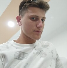 Платоша, 22