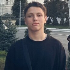 Глеб, 20