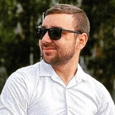 Тёма, 28