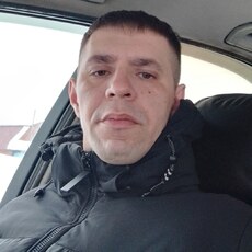 Валентин, 39