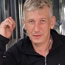 Михаил, 36