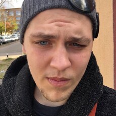 Виталя, 22