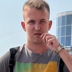 Виктор, 26