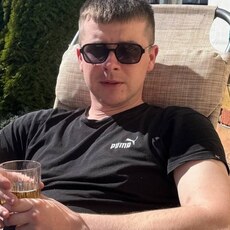 Леонид, 27