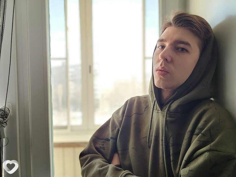 Толя