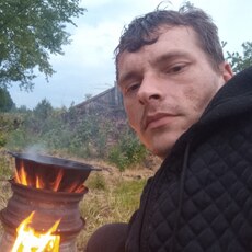Эдуард, 32