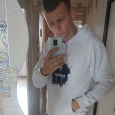 Артур, 23