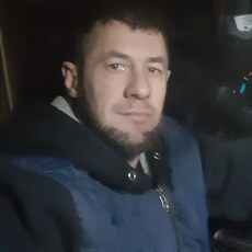 Василий, 40
