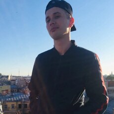 Максим, 33