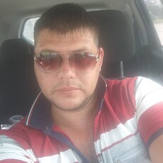Юрий, 37