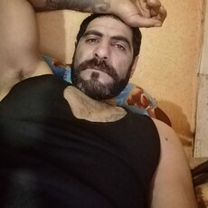 Мотя, 37