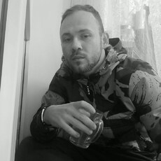 Виктор, 31