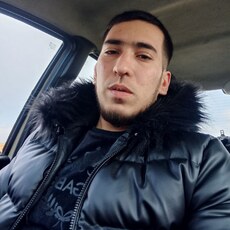 Тёма, 27