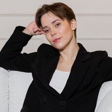 Нина, 26