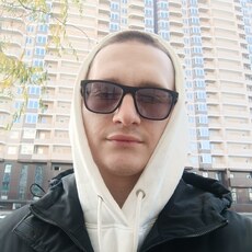 Егор, 25