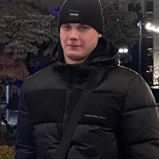 Толя, 21