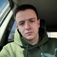 Виктор, 26