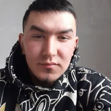 Фёдор, 21