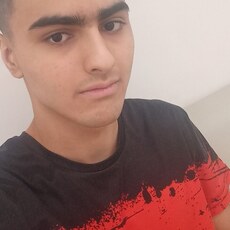 Тим, 20