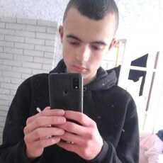 Борис, 20