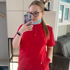 Зоя, 21
