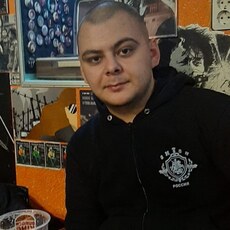 Андрей, 26
