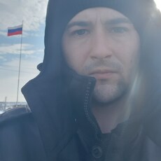 Леонид, 30