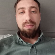 Веня, 30