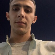 Давидик, 25