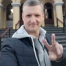 Радомир, 48