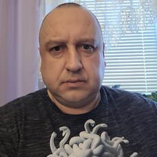 Веня, 45