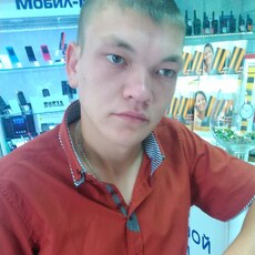 Владимир, 32