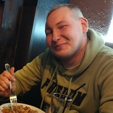 Эдик, 22