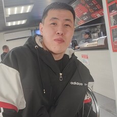 Григорий, 23