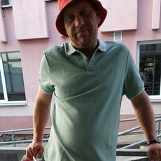 Роман, 39
