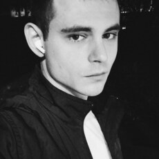 Денис, 27