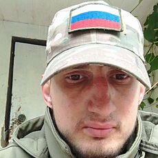 Яша, 24