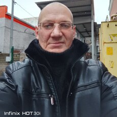 Артём, 48