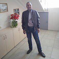 Денис, 51