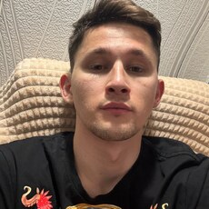Максим, 27